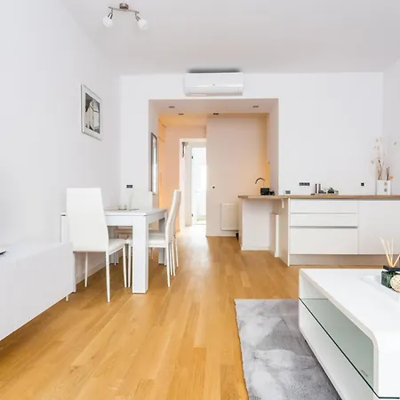 Apartment Nevena By Blue Apartments Zagreb Exterior photo