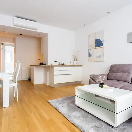 Apartment Nevena By Blue Apartments Zagreb Exterior photo